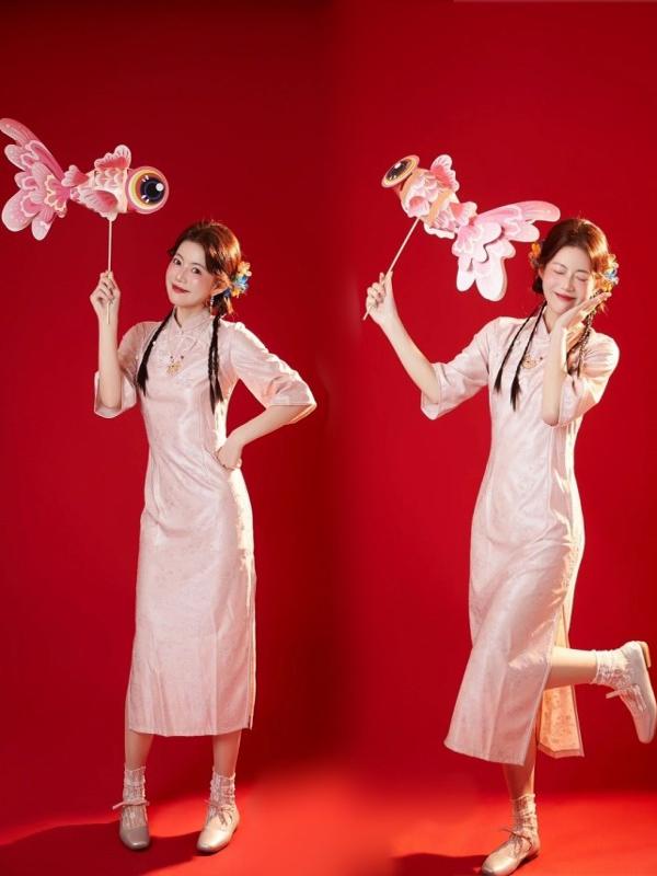 Photography Of The Year 2025 - Nouvelle tenue de photographie de studio